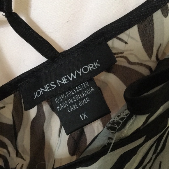 Jones of New York Intimates - Picture 4 of 6